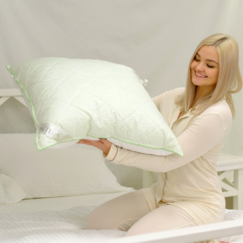 Подушка 70х70 Бамбук LUNA NEW